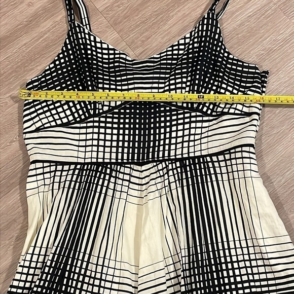 Nautica Women’s Mini Dress Size 4 Flirty Cotton Black Striped Checkered - Picture 10 of 13
